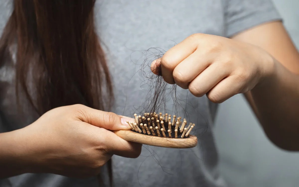 These are the 6 reasons why girls lose more hair